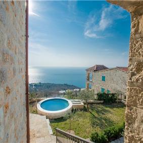  2 Bedroom Villa with Private Jacuzzi, Sea Views and 2 Shared Pools, Sleeps 4
